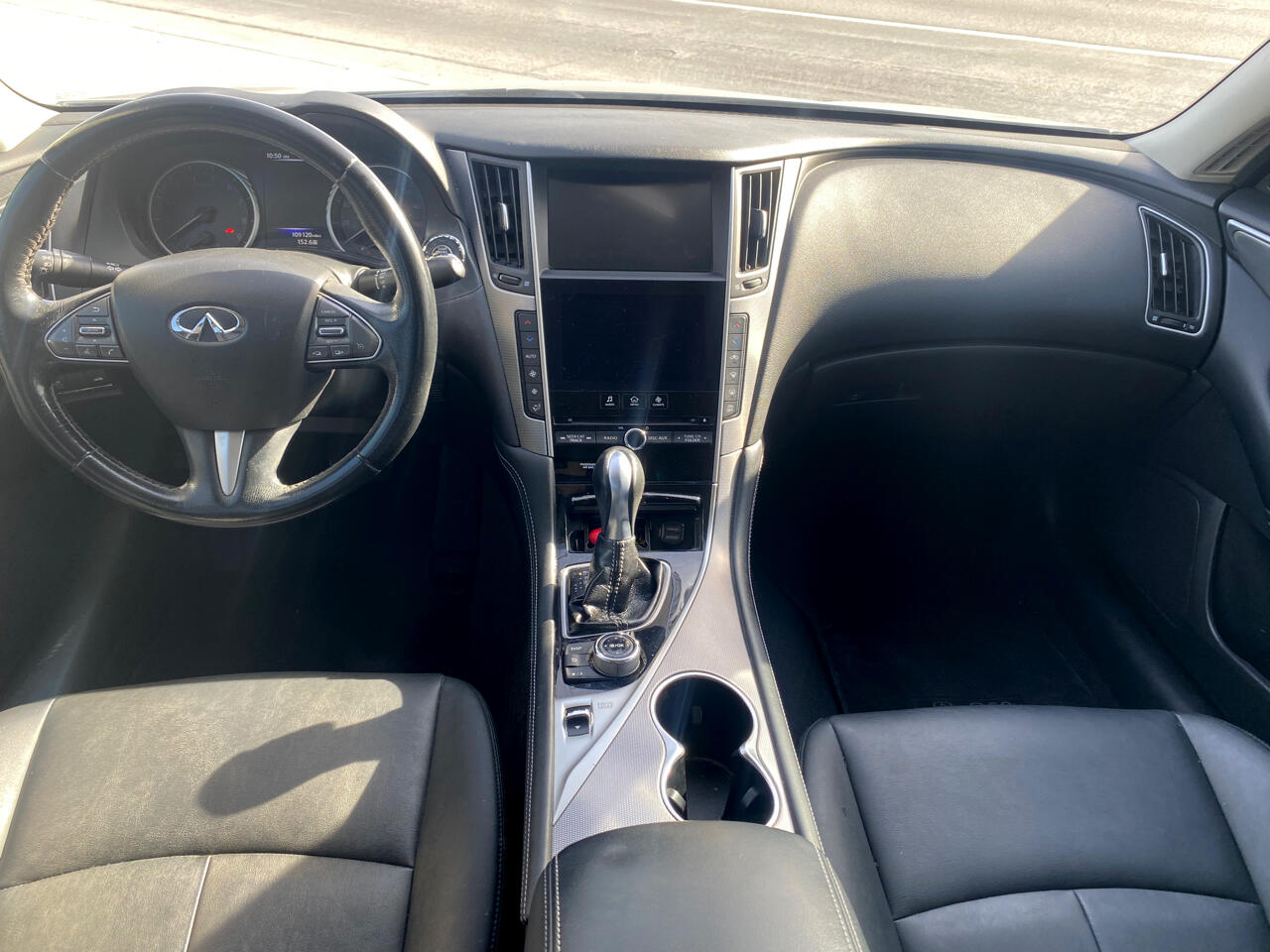 Infiniti Q50 Premium 2015