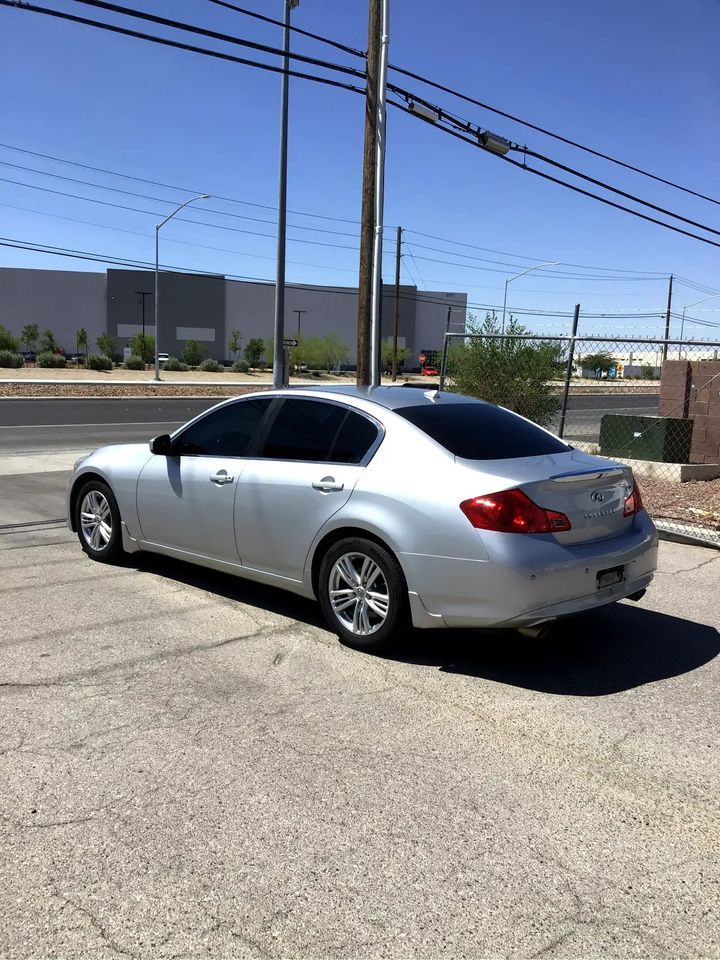 Infiniti G37X  2013