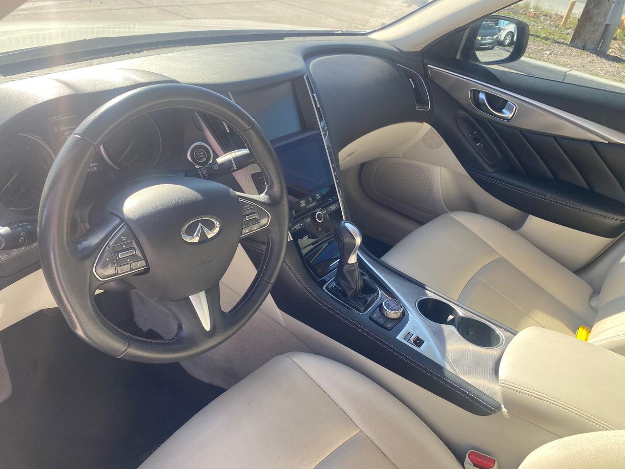 Infiniti Q50 Sport 2015