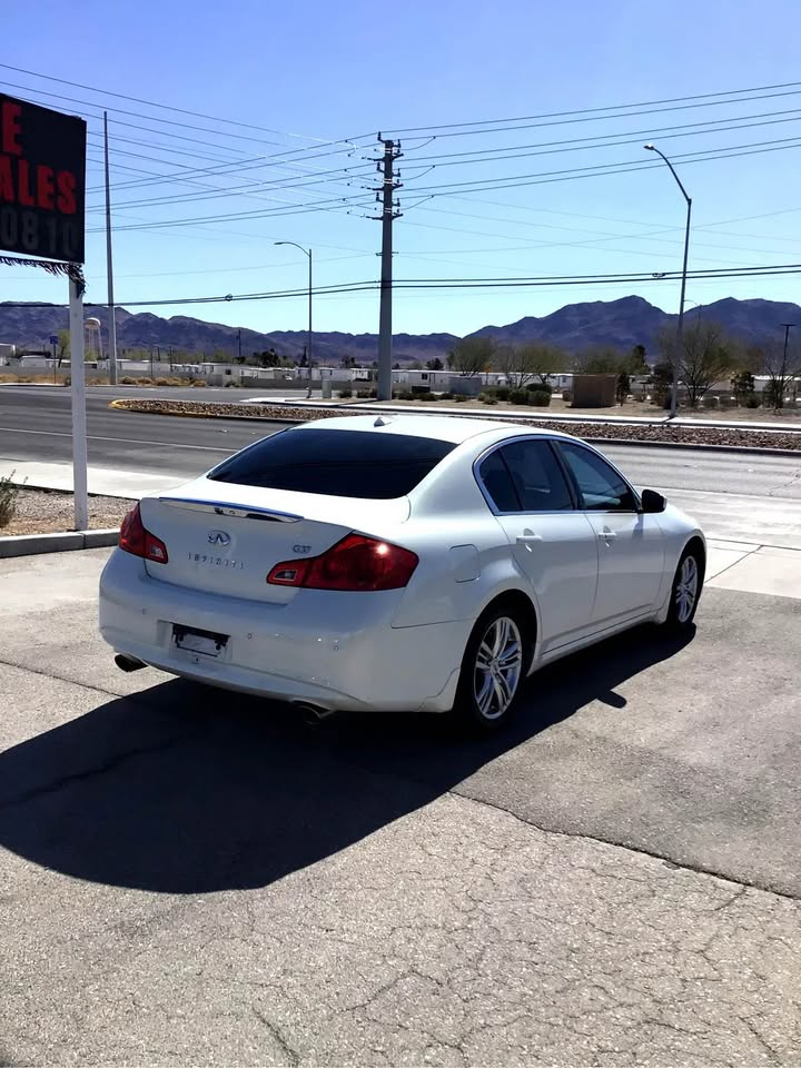 Infiniti G Sedan  2013