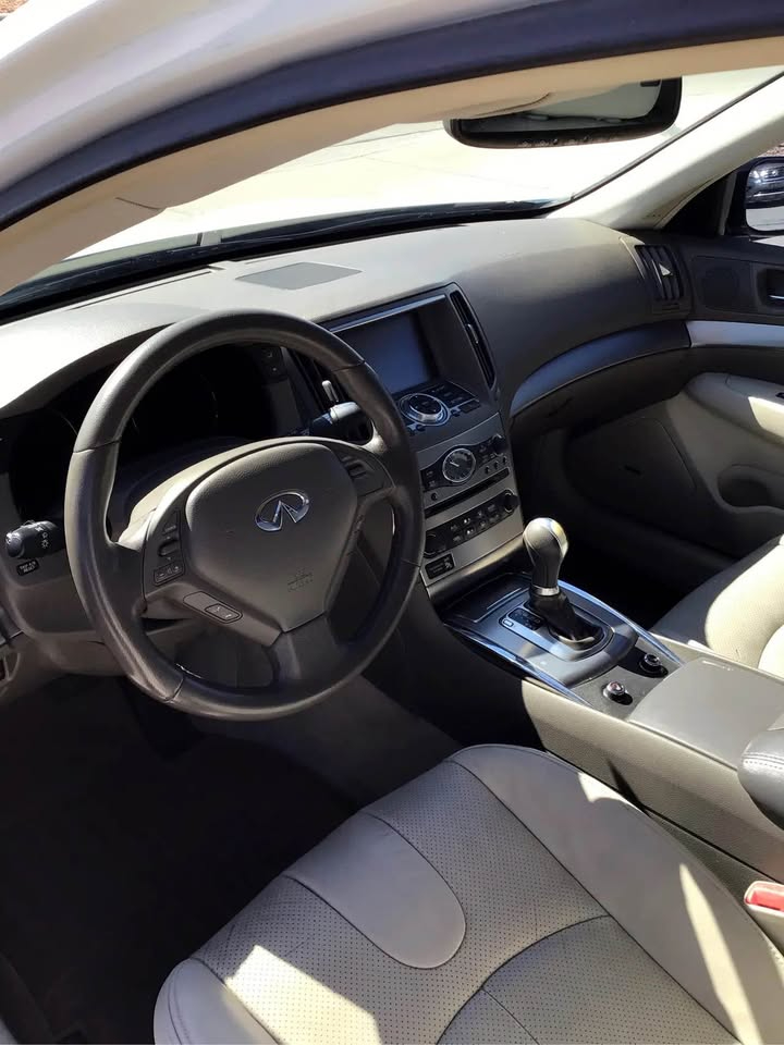 Infiniti G Sedan  2013