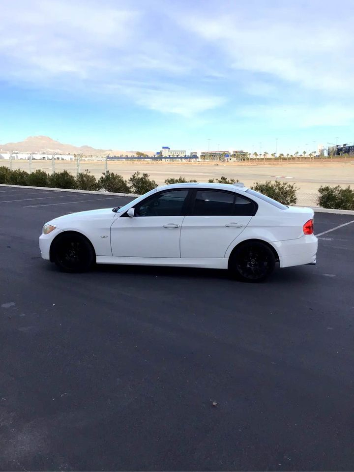 BMW 3-Series 328i Sedan 2012