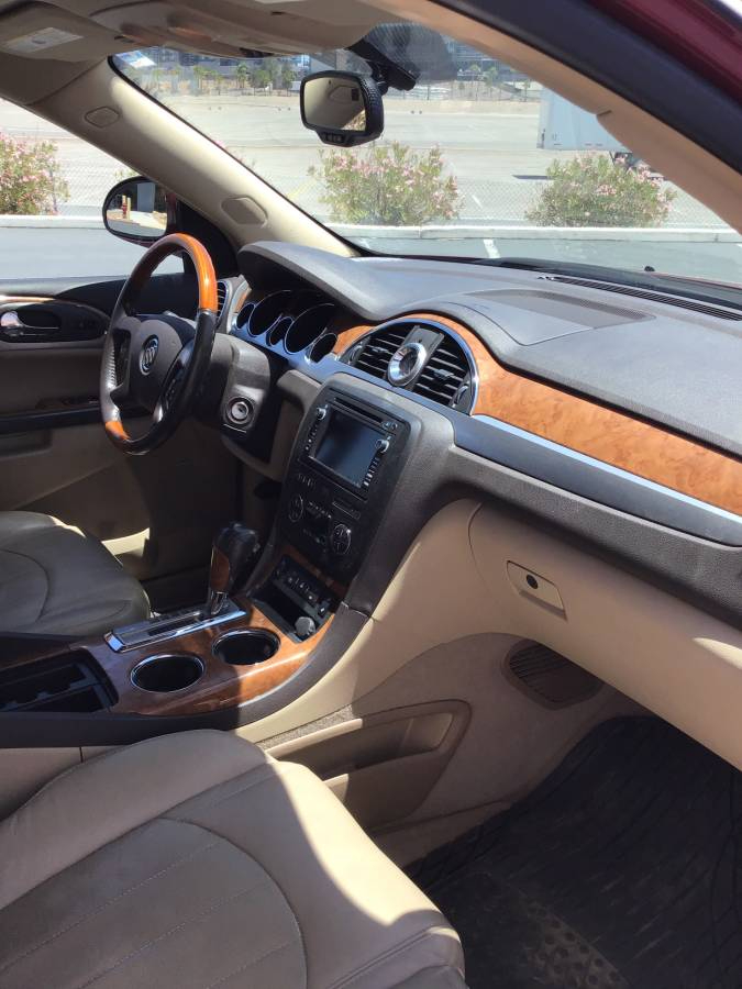 Buick Enclave Leather AWD 2012