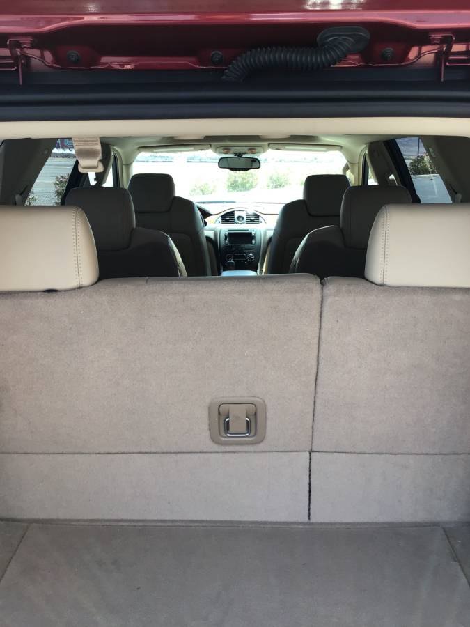 Buick Enclave Leather AWD 2012