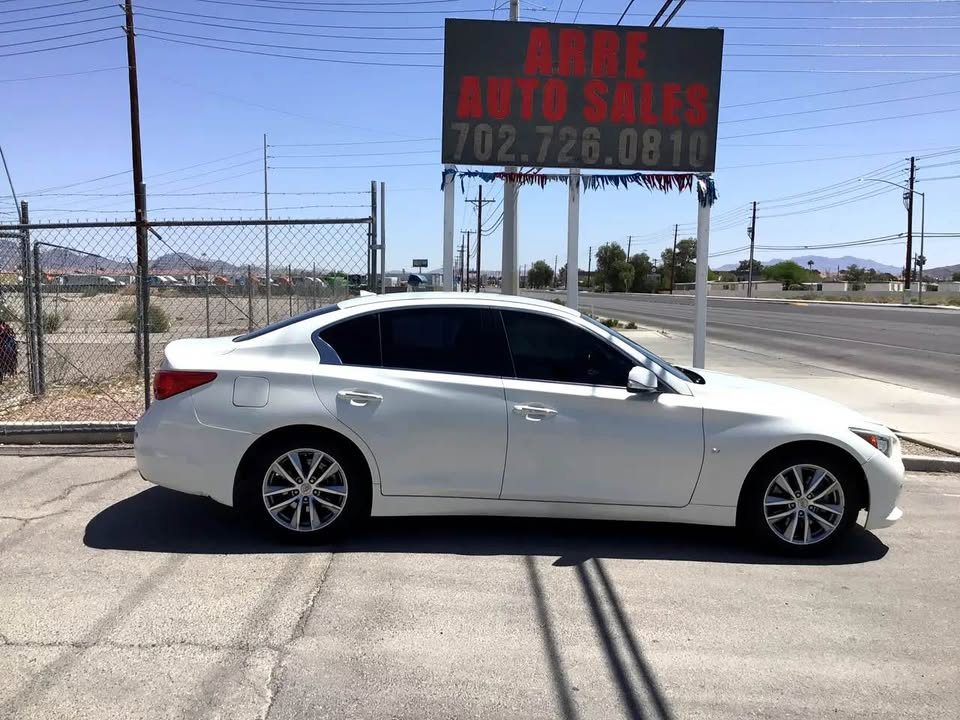 Infiniti Q50 Premium 2015
