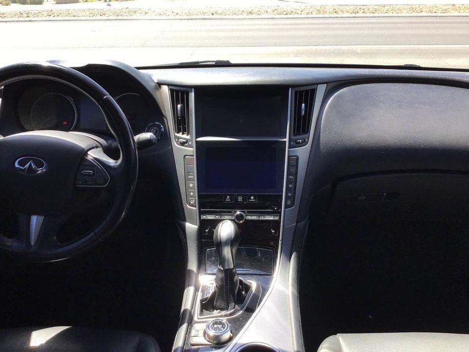 Infiniti Q50  2015