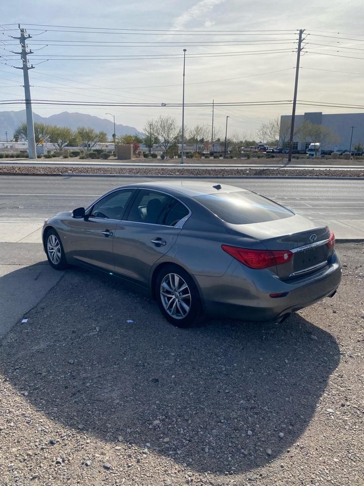 Infiniti Q50  2015
