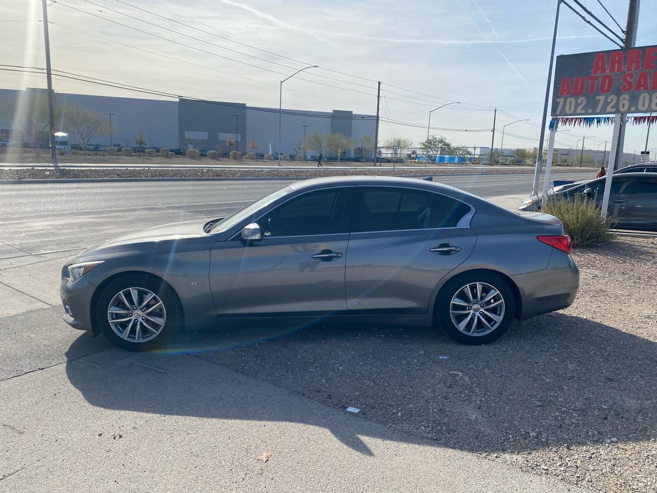 Infiniti Q50  2015