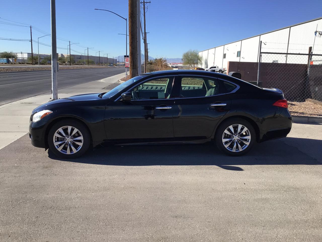 Infiniti M  2013