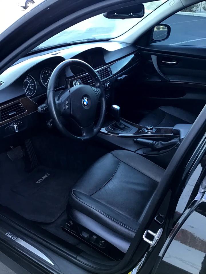 BMW 328i  2012