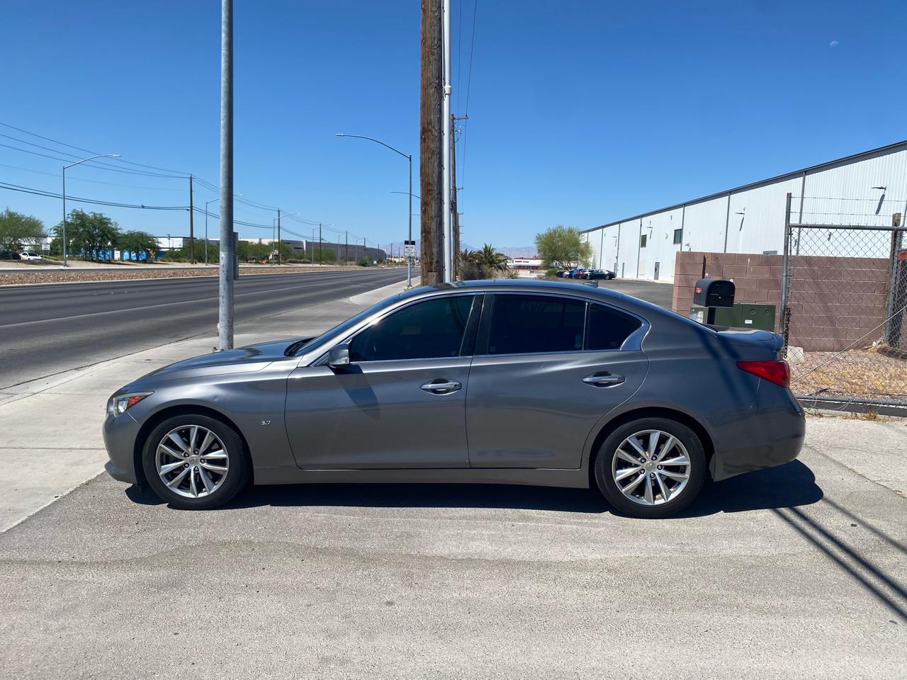 Infiniti Q50 Premium 2015