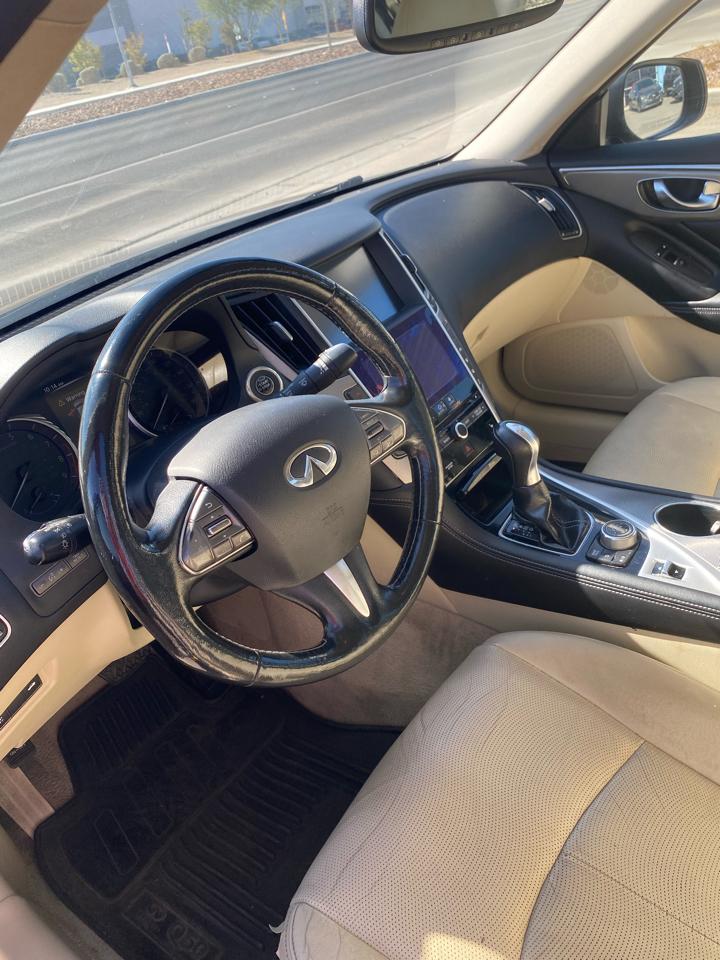 Infiniti Q50 Premium AWD 2014