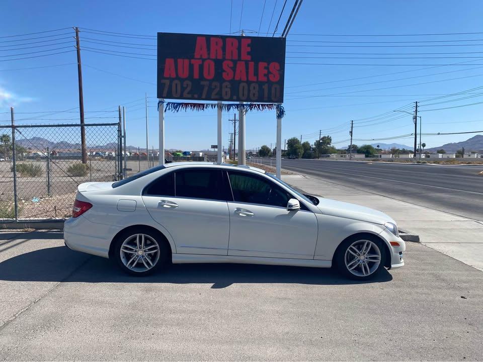 Mercedes-Benz C-Class C300 4MATIC Luxury Sedan 2012