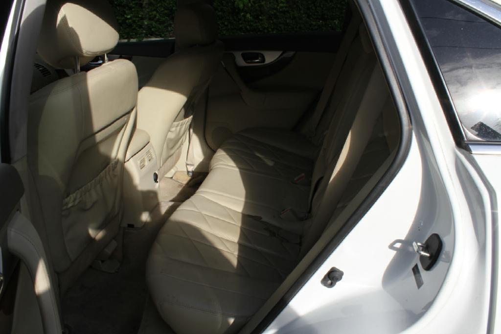 Infiniti FX FX35 AWD 2012