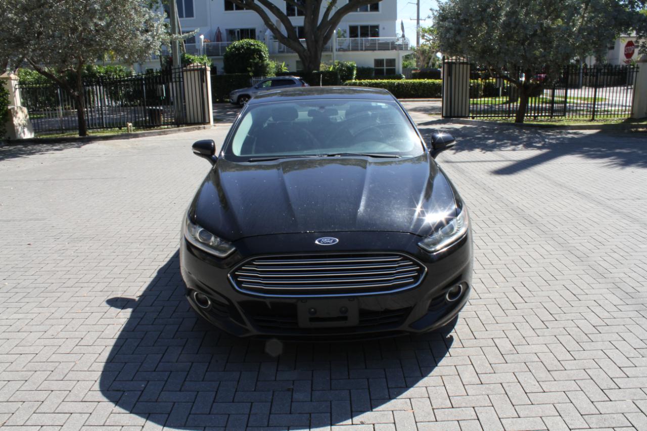 Ford Fusion SE 2016