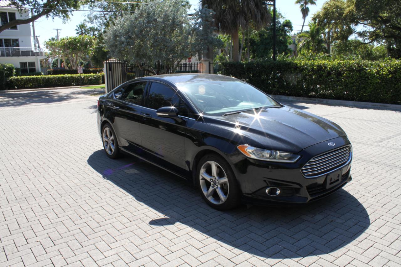 Ford Fusion SE 2016