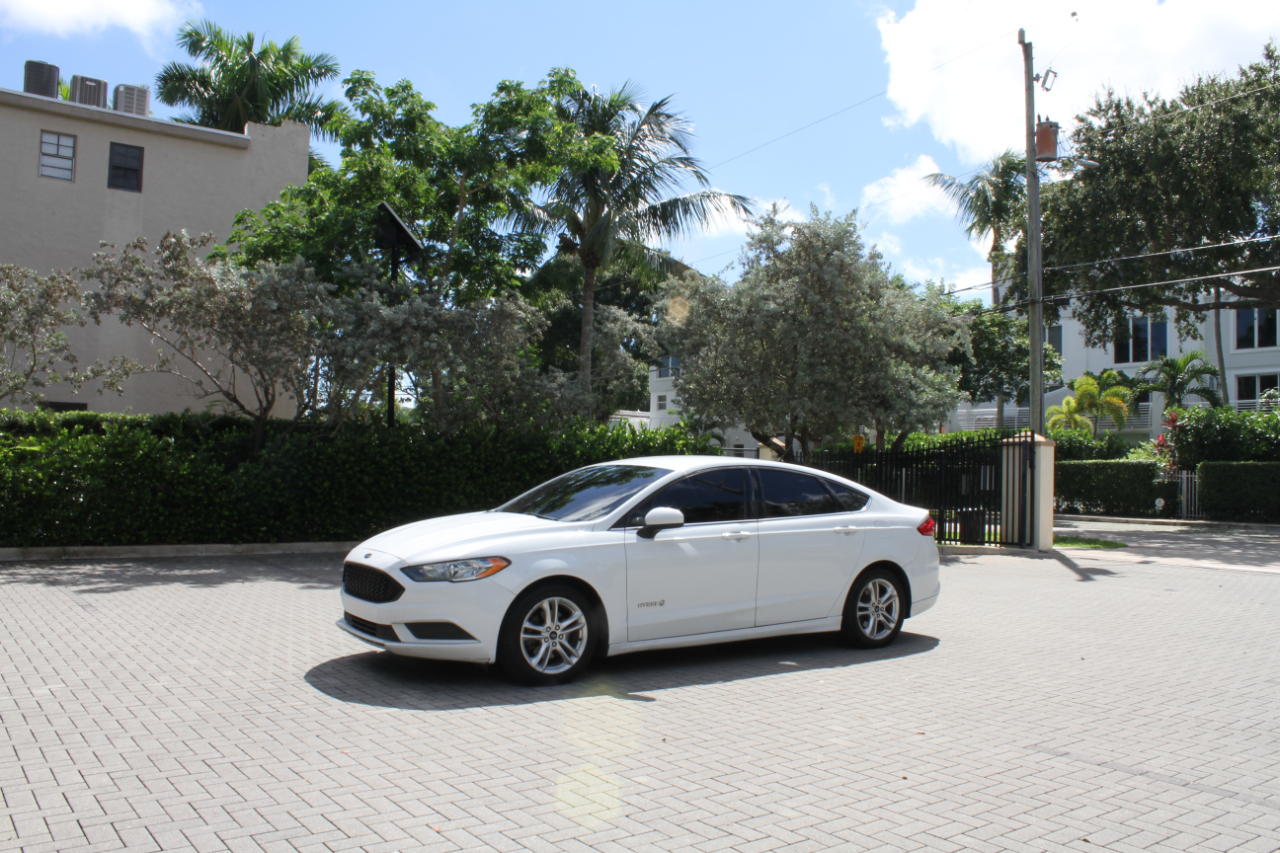 Ford Fusion Hybrid SE 2018