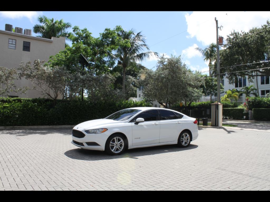 Ford Fusion Hybrid SE 2018