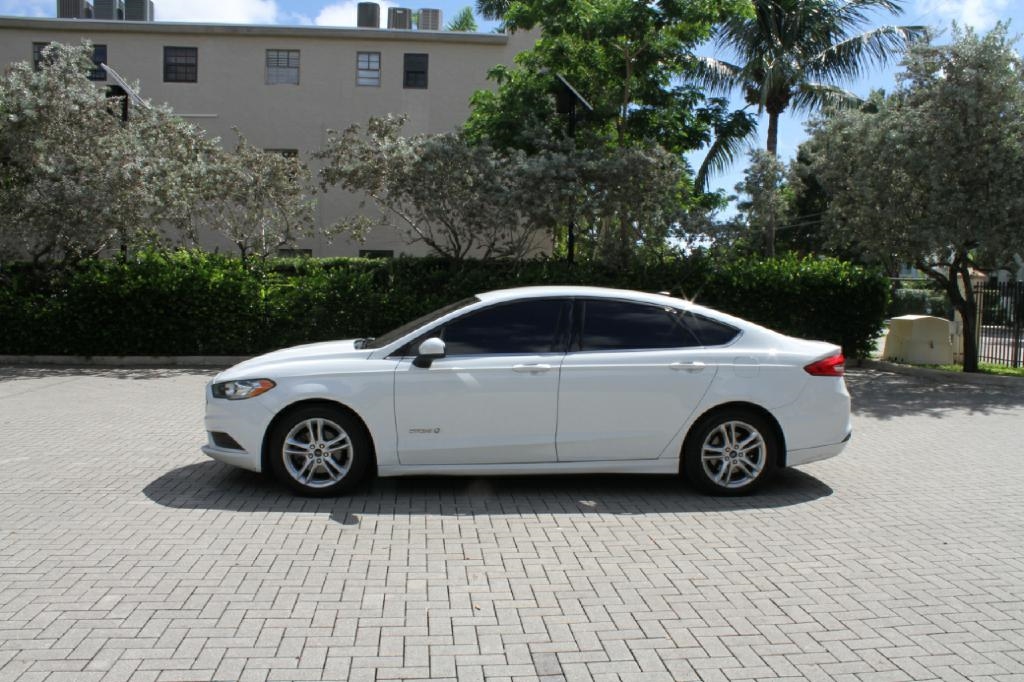 Ford Fusion Hybrid SE 2018