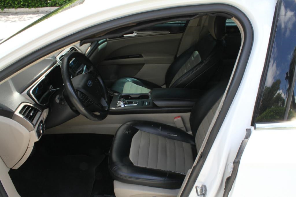 Ford Fusion Hybrid SE 2018