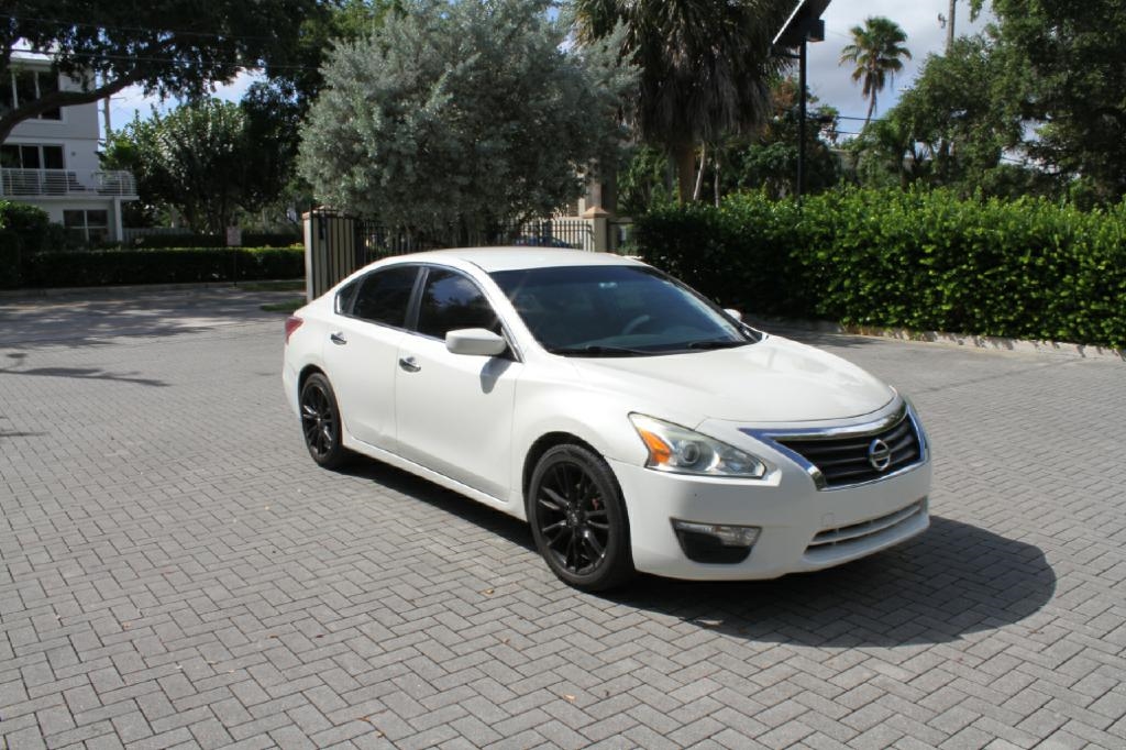 Nissan Altima 2.5 SL 2013 Nissan Altima 2.5 SL 2013