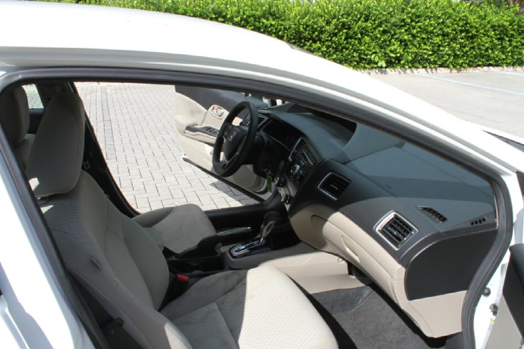 Honda Civic LX Sedan CVT 2014 Honda Civic LX Sedan CVT 2014