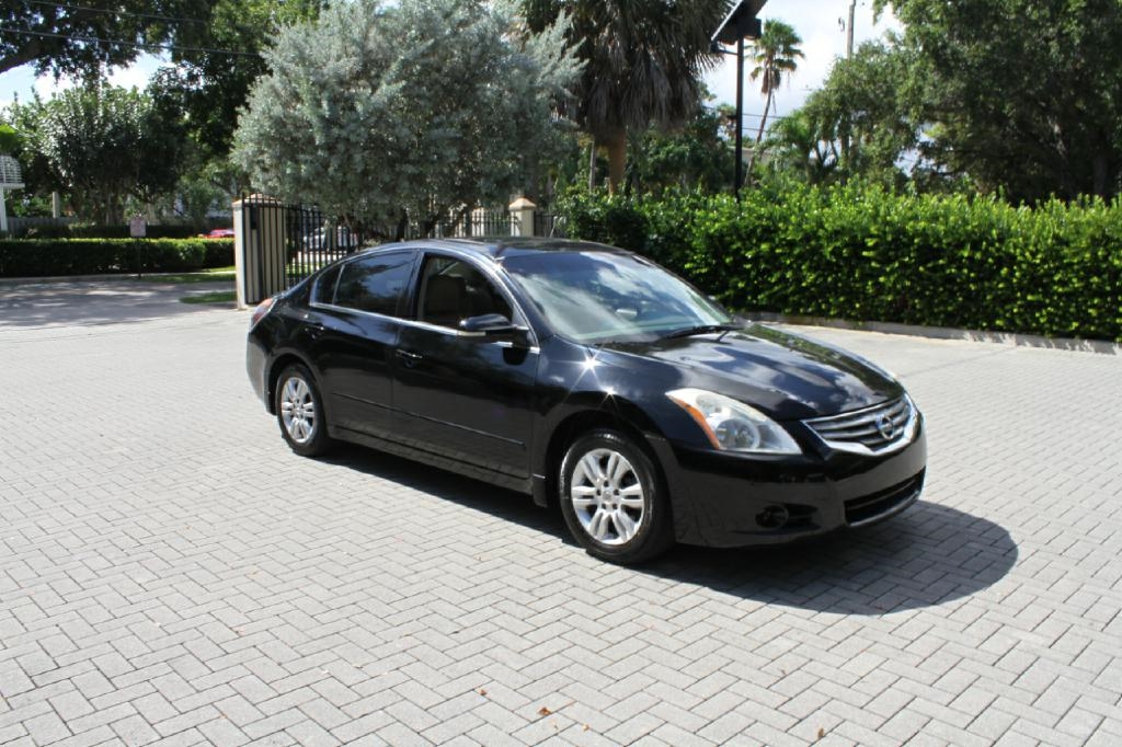 Nissan Altima 2.5 S 2010 Nissan Altima 2.5 S 2010