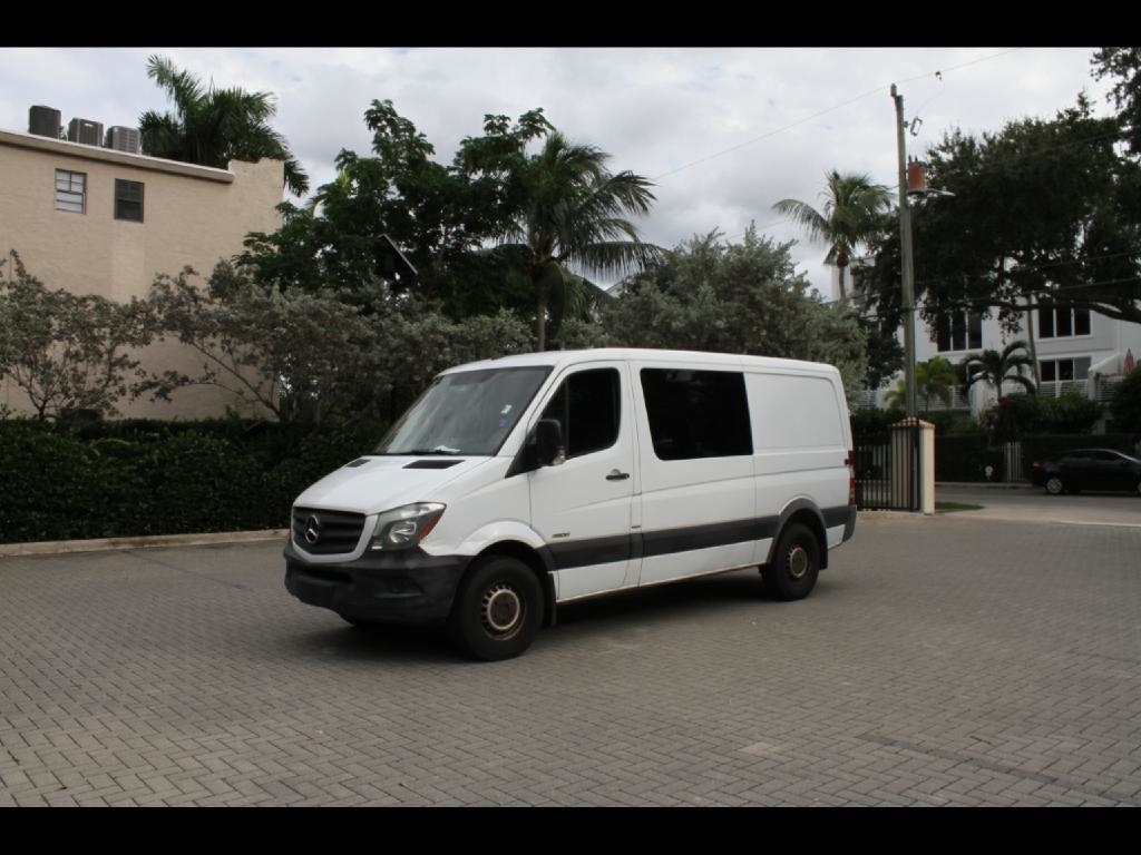 2016 Mercedes-Benz Sprinter 2500 Passenger Van 144-in. WB