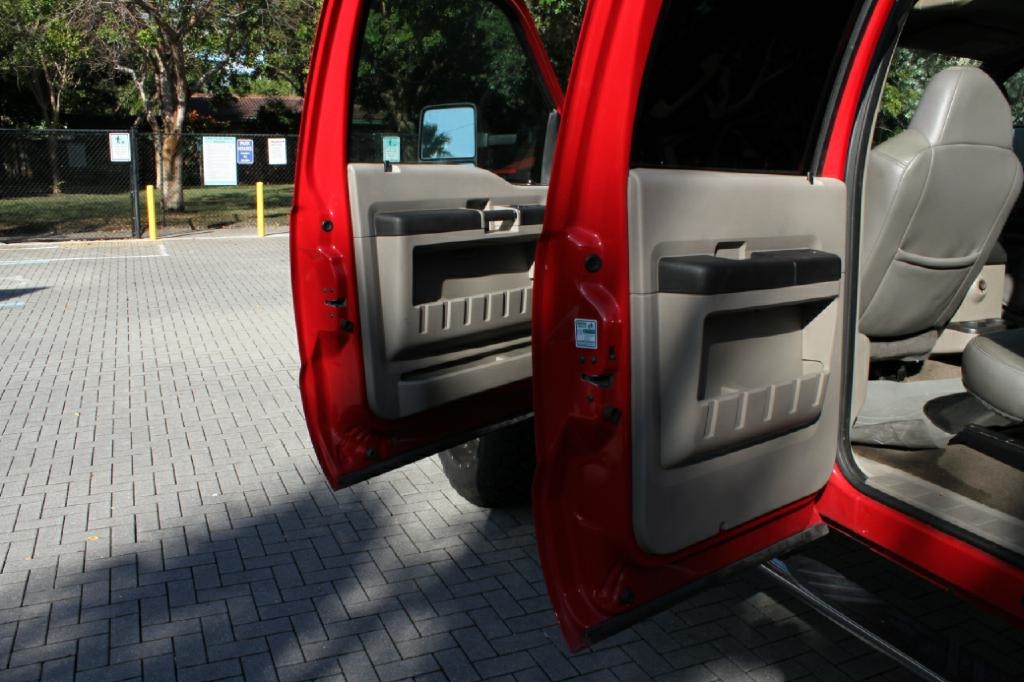 Ford F-250 SD XLT Crew Cab Long Bed 4WD 2009