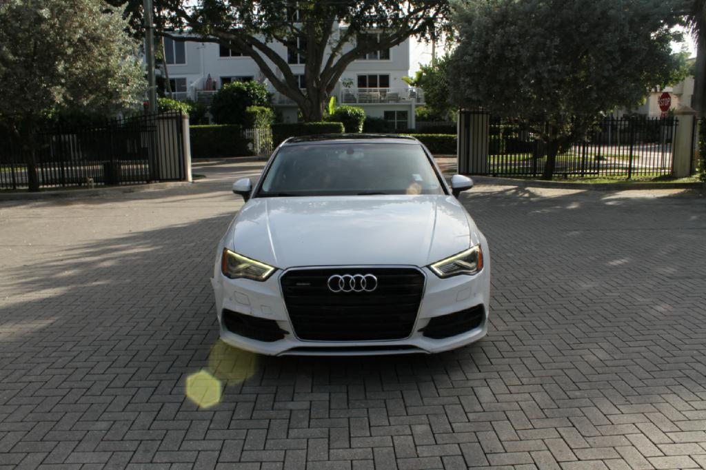 Audi A3 2.0T Premium Sedan quattro S tronic 2015