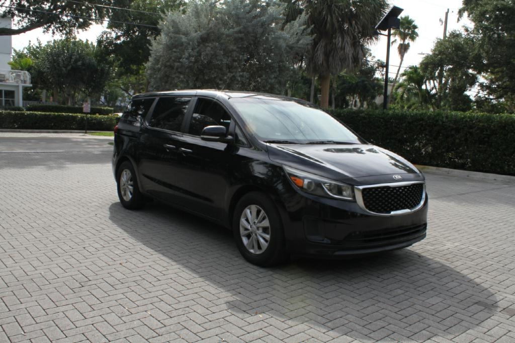 Kia Sedona L 2016