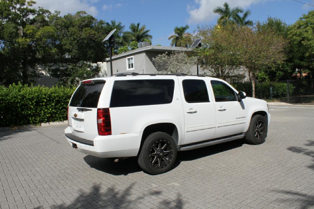 Chevrolet Suburban LTZ 1500 4WD 2013
