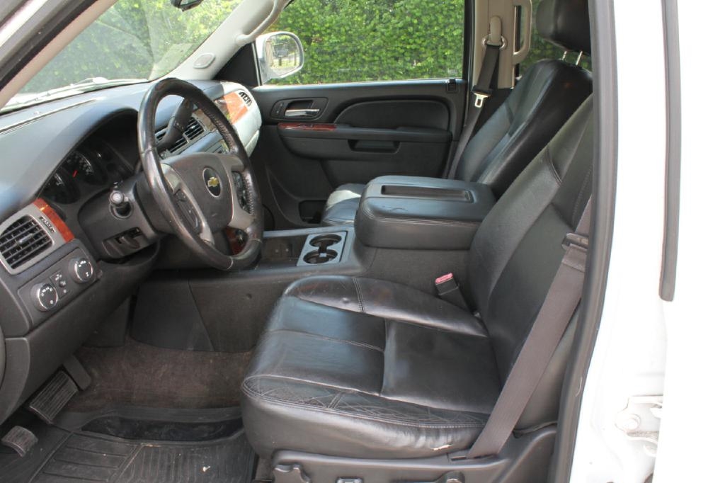 Chevrolet Suburban LTZ 1500 4WD 2013