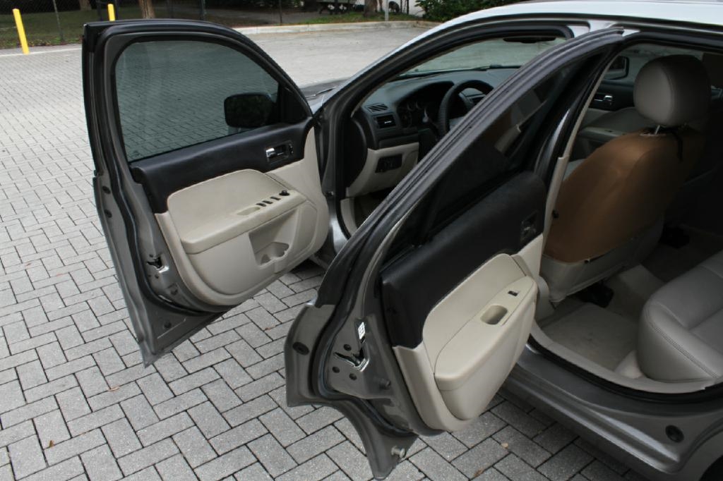 Ford Fusion V6 SE 2008