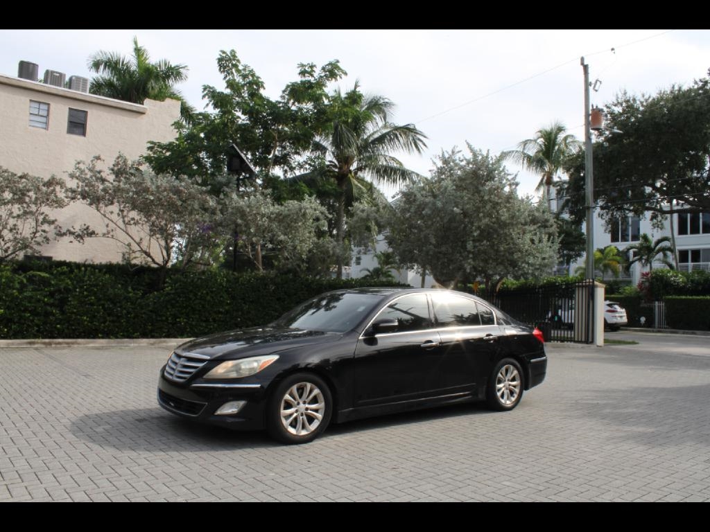 Hyundai Genesis 3.8L 2013