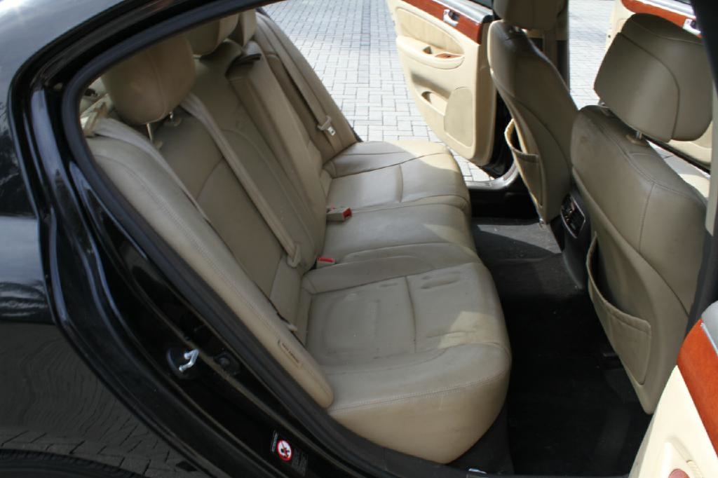 Hyundai Genesis 3.8L 2013