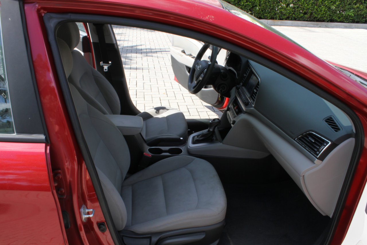 Hyundai Elantra Limited 2018