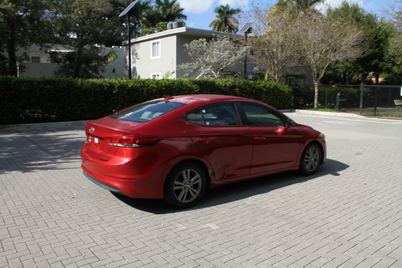 Hyundai Elantra Limited 2018