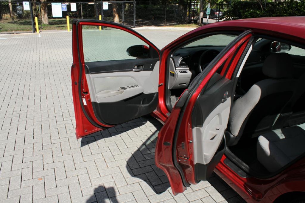 Hyundai Elantra Limited 2018