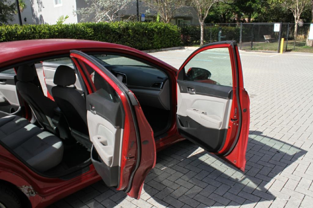 Hyundai Elantra Limited 2018