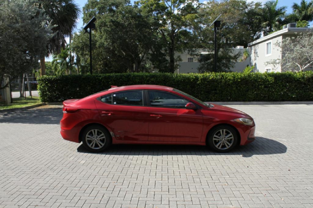 Hyundai Elantra Limited 2018