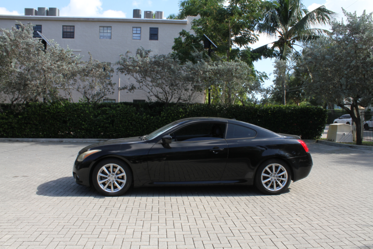 Infiniti G Coupe Sport 6MT 2012