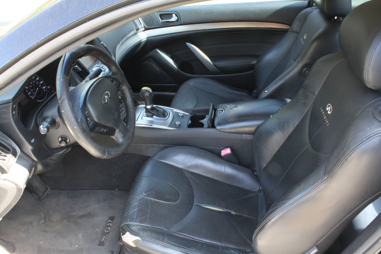 Infiniti G Coupe Sport 6MT 2012