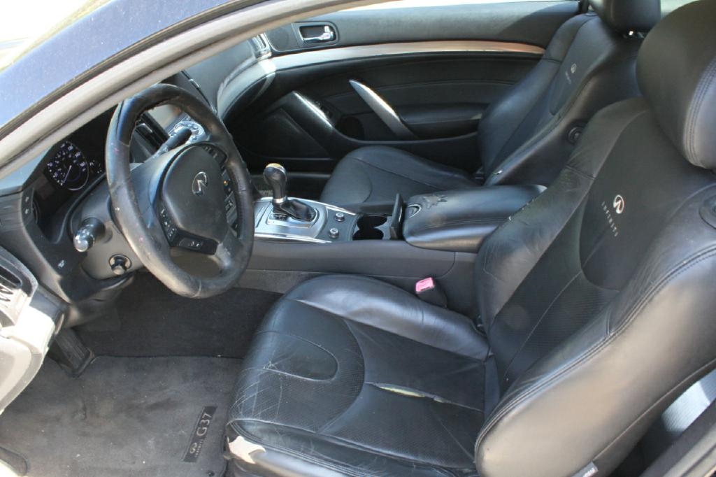 Infiniti G Coupe Sport 6MT 2012