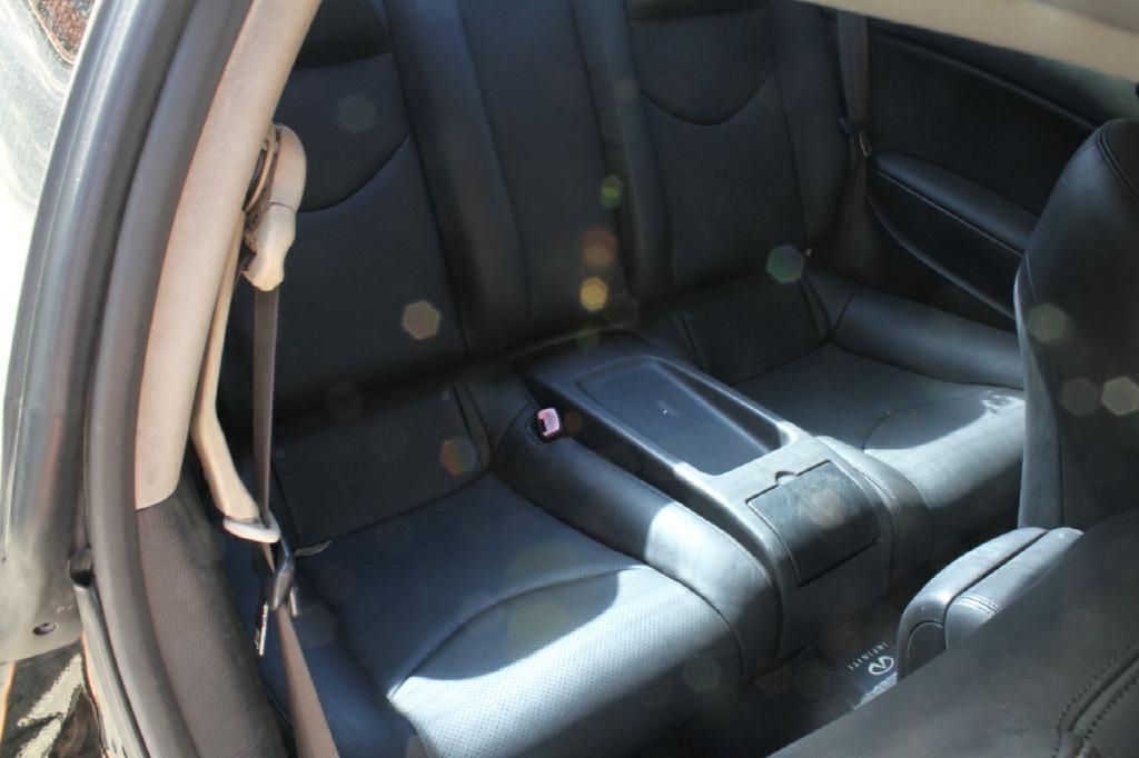 Infiniti G Coupe Sport 6MT 2012