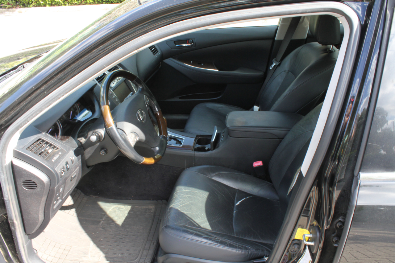 Lexus ES 350 Sedan 2011