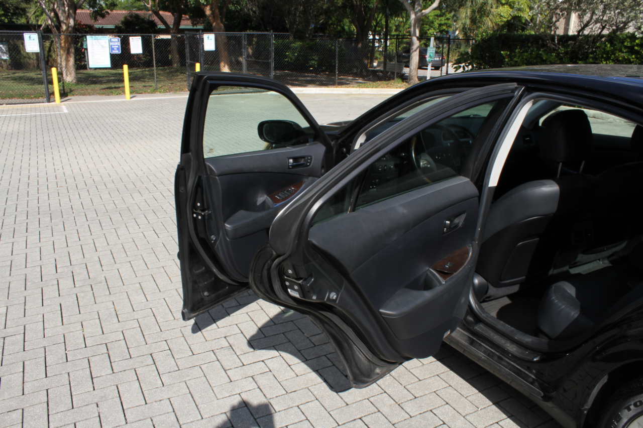 Lexus ES 350 Sedan 2011