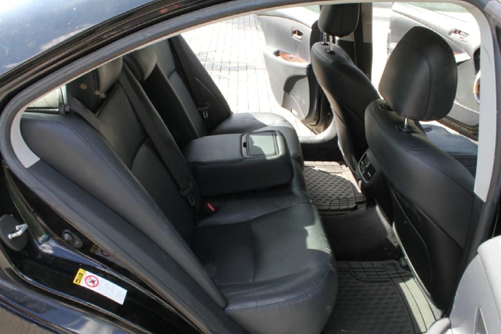 Lexus ES 350 Sedan 2011