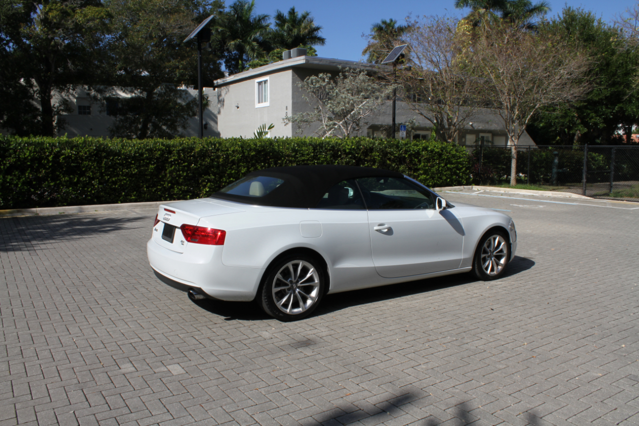 Audi A5 Cabriolet 2.0T quattro Tiptronic 2013