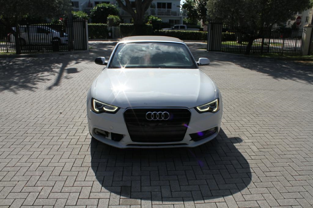 Audi A5 Cabriolet 2.0T quattro Tiptronic 2013